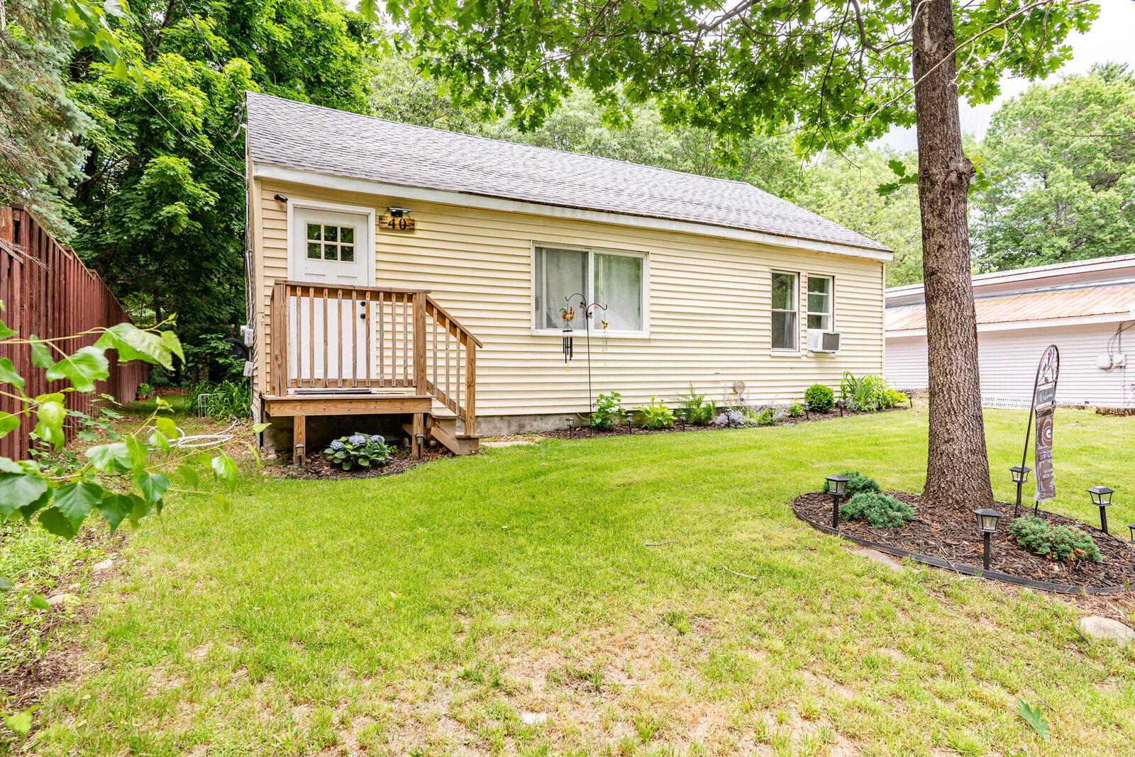 Property Photo:  40 Hutchinson Street  ME 04073 