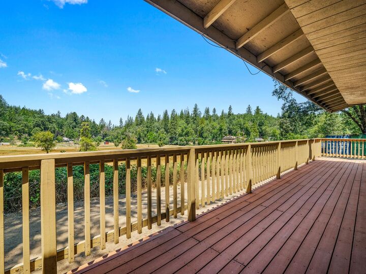 Property Photo:  4872 Squaw Hallow Ct  CA 95667 