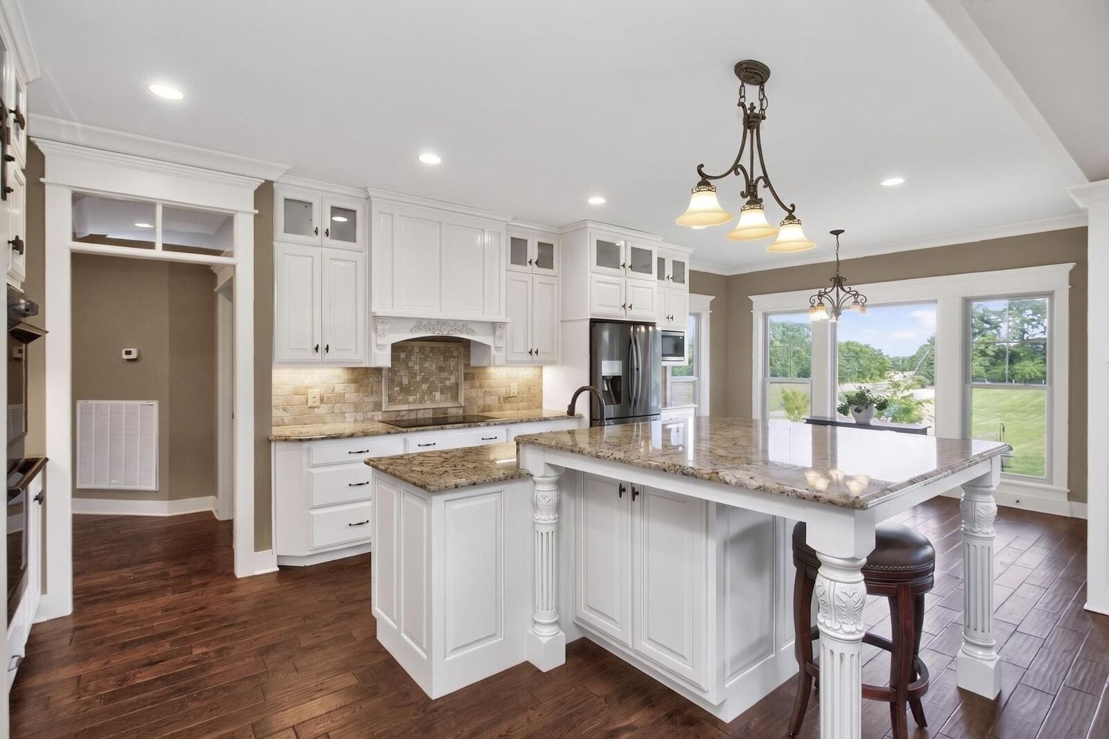 Property Photo: 840 Eastover Rd TN 37090