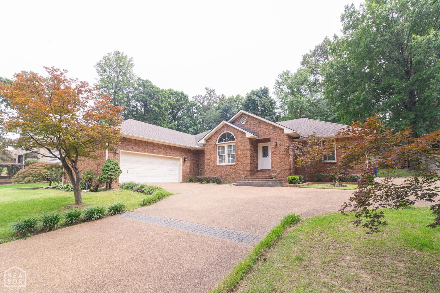 Property Photo:  1403 Fairway Drive  AR 72401 