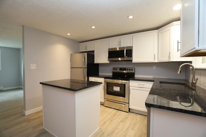 Property Photo:  1232 E Henry Clay Avenue  KY 41011 