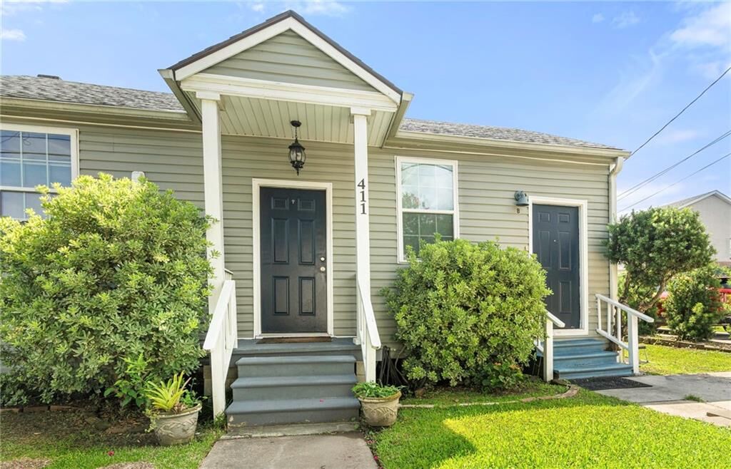 Property Photo:  411 Nursery Avenue  LA 70005 