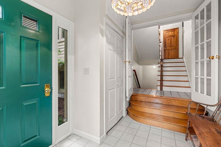 Property Photo: 9 Pavillion Road NH 03031