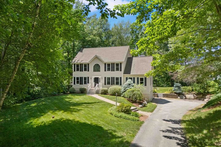 Property Photo: 7 Premier Drive NH 03053