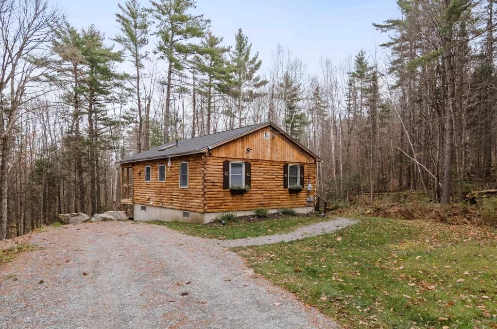 Property Photo: 221 Deerfield Drive NH 03785