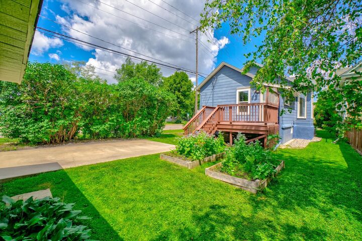 Property Photo: 858 Watson Avenue MN 55102