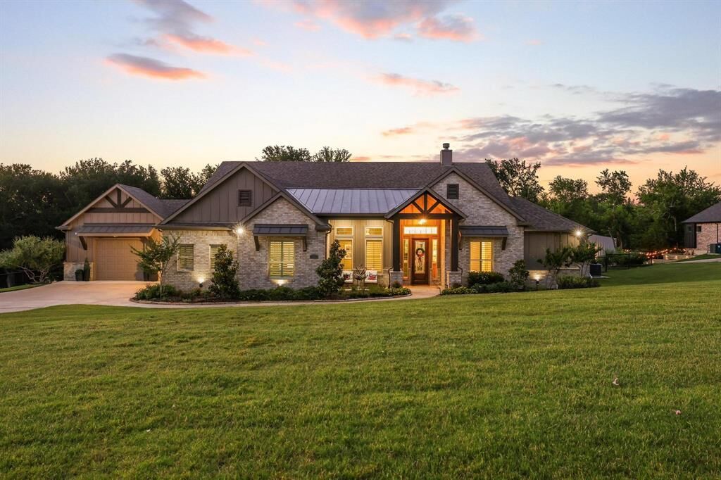 Property Photo:  1317 Hunt Road  TX 75058 