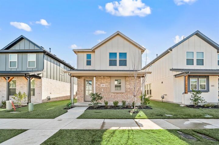 Property Photo: 2629 Tanager Street TX 76118