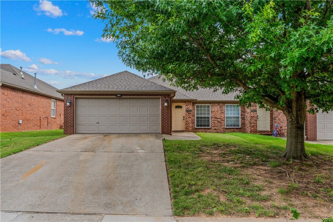 Property Photo: 286-288 W Copper Oaks Drive AR 72719