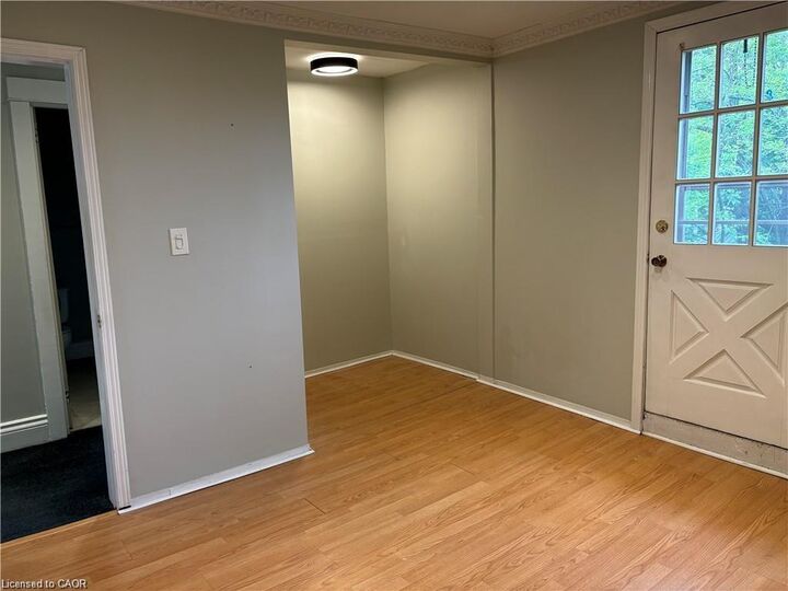 Property Photo:  269 Main Street W 2F &Amp 3F  ON L8P 1J5 