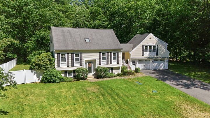 Property Photo: 16 Fairview Farm Rd MA 01832