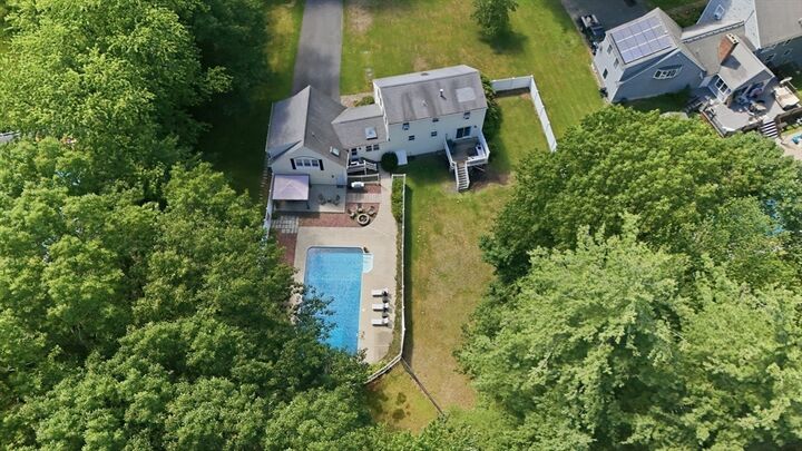 Property Photo: 16 Fairview Farm Rd MA 01832