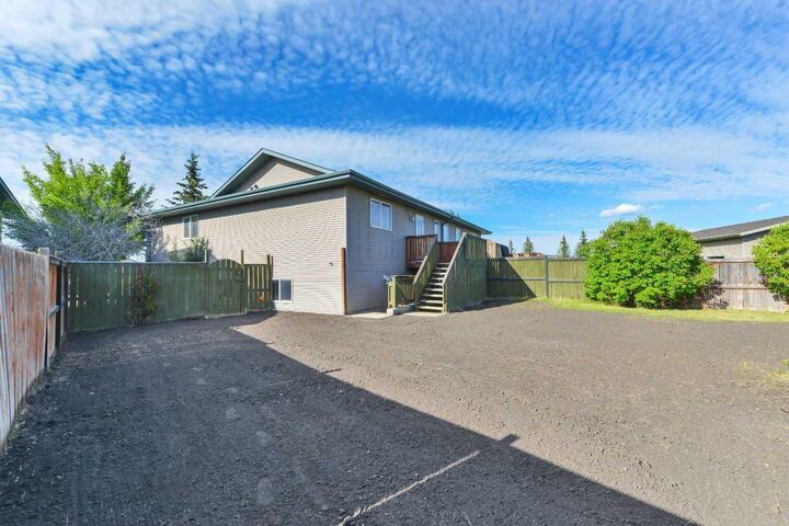 Property Photo:  132 Kirkland Close  AB T4P 4A4 