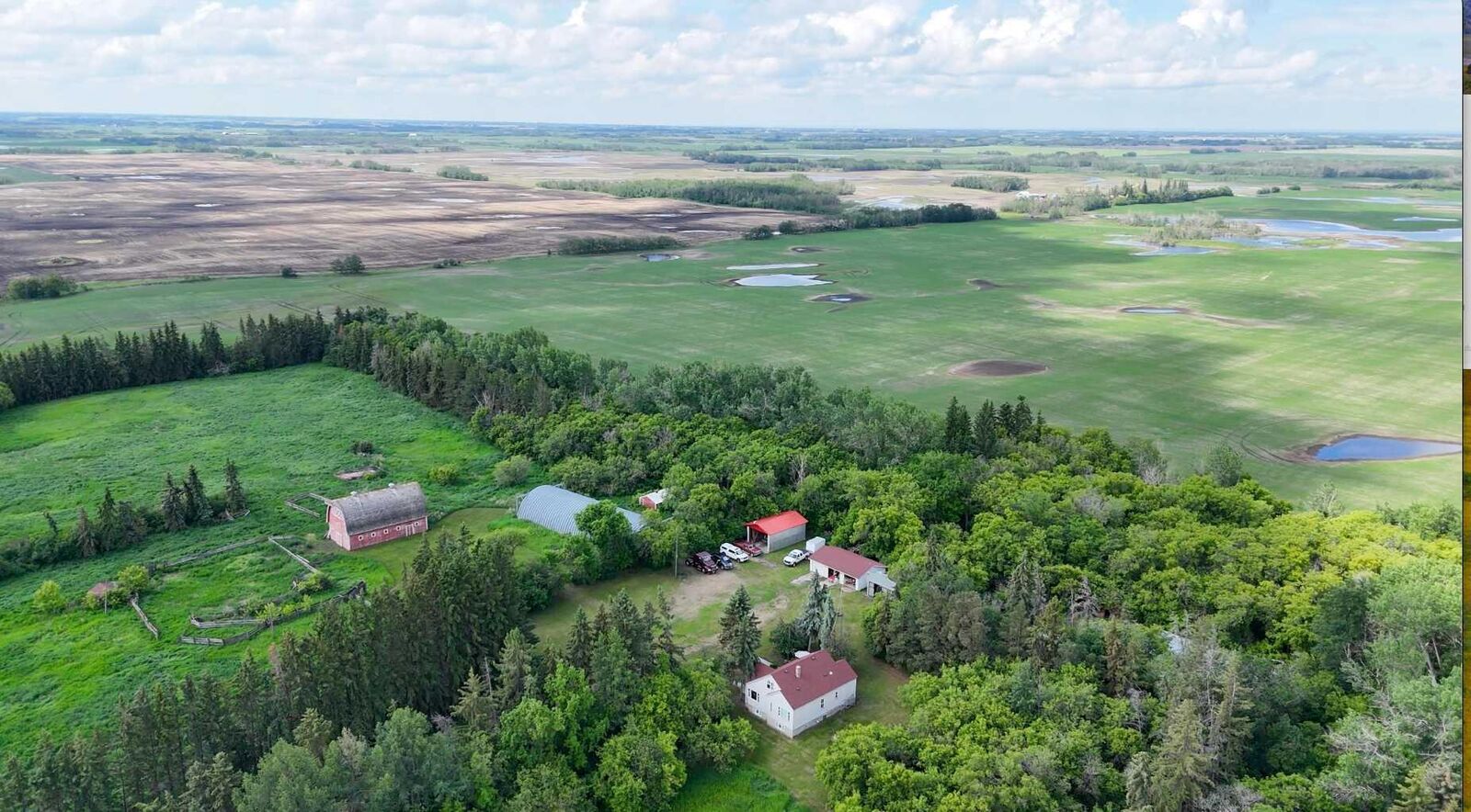 Property Photo: 533022 Range Road 161 AB T0B 3H0
