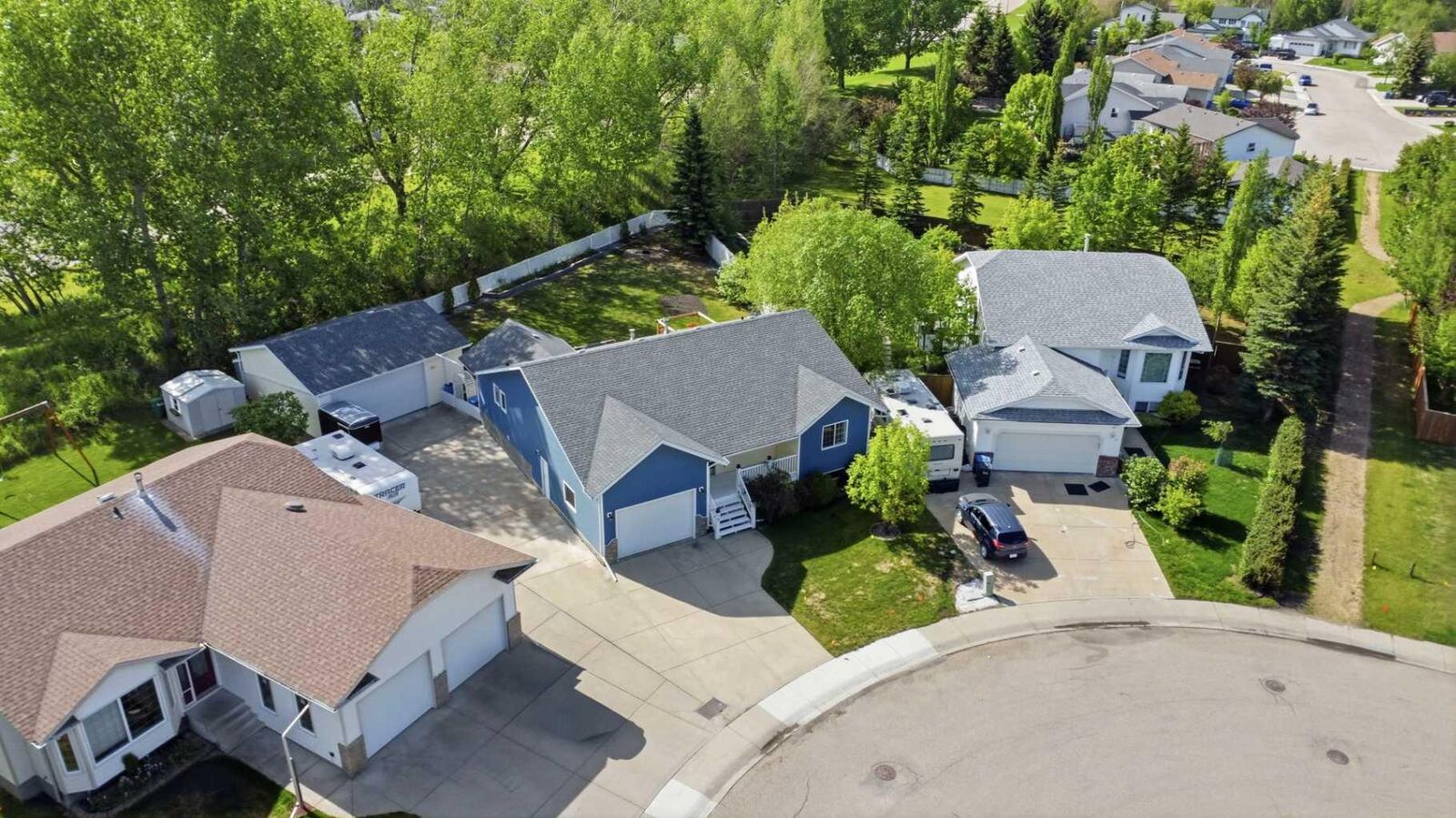 Property Photo: 18 Osmond Close AB T4N 6Y1