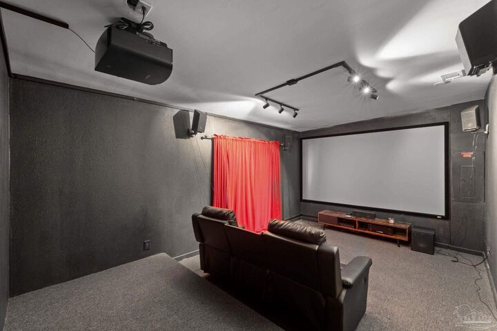 Property Photo:  1975 Heinrich St  FL 32507 