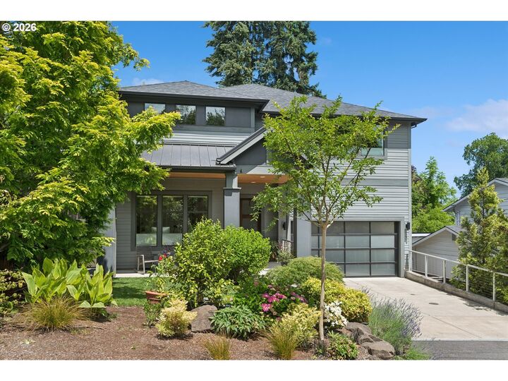 Property Photo: 233 S Vermont St OR 97219