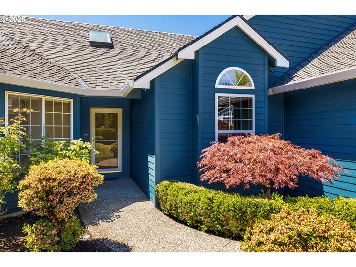 Property Photo:  10555 SW 133rd Pl  OR 97008 