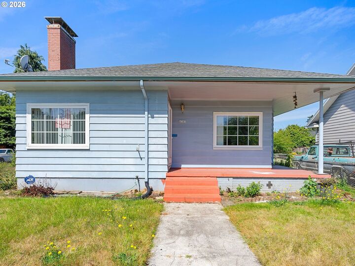 Property Photo: 6305 N Denver Ave OR 97217