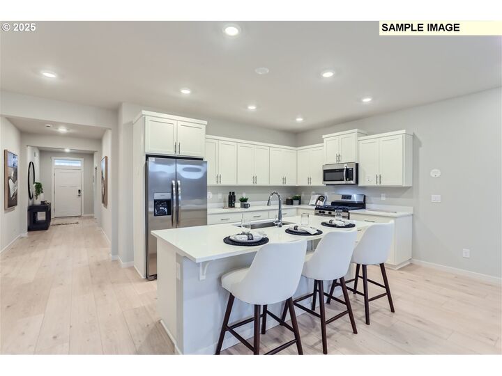 Property Photo: 16817 SW Everton St H190 OR 97224
