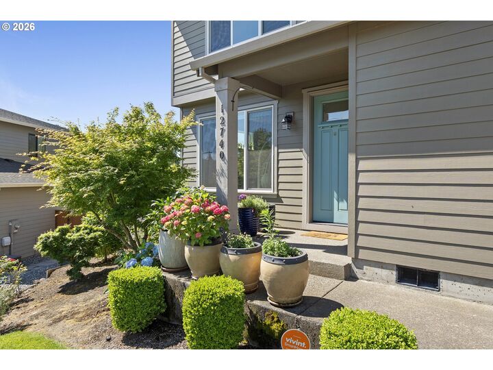 Property Photo:  12740 SE Gateway Dr  OR 97086 