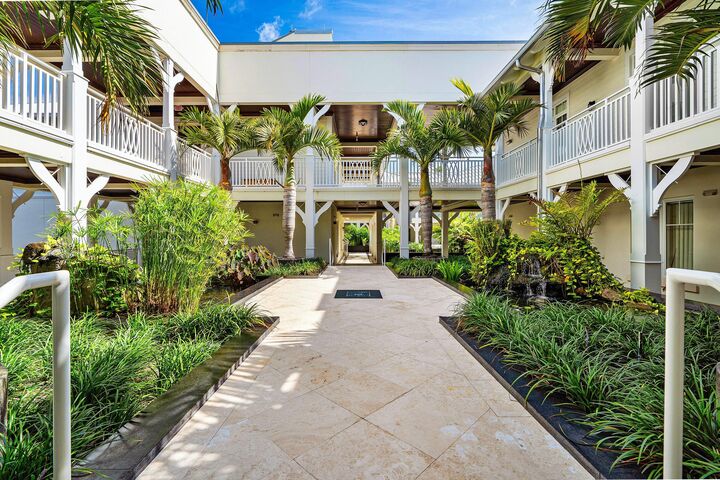 Property Photo:  400 S Ocean Boulevard 105  FL 33483 