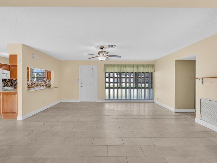 Property Photo: 4041 NE 18th Terrace FL 33064