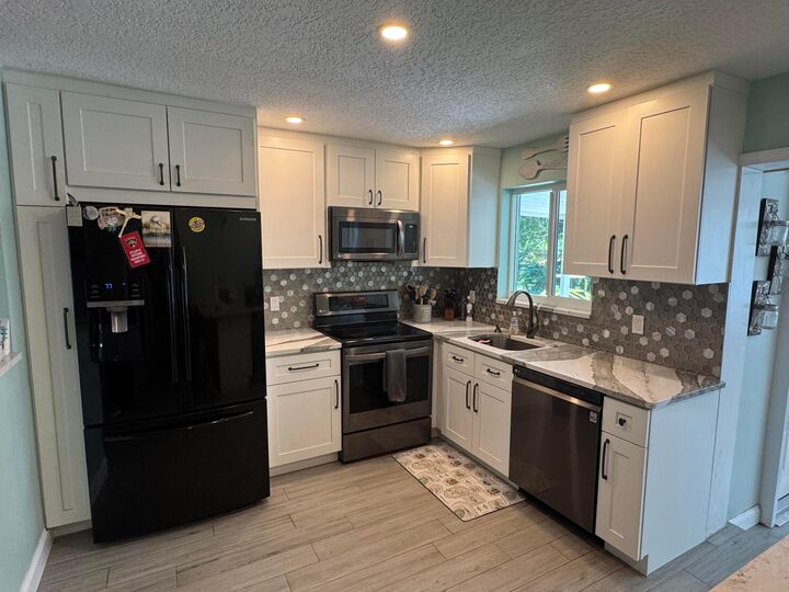 Property Photo:  60 NE 46th Street  FL 33334 