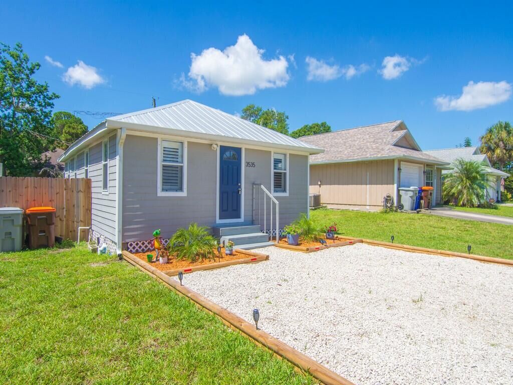 Property Photo: 3535 3rd Street FL 32968