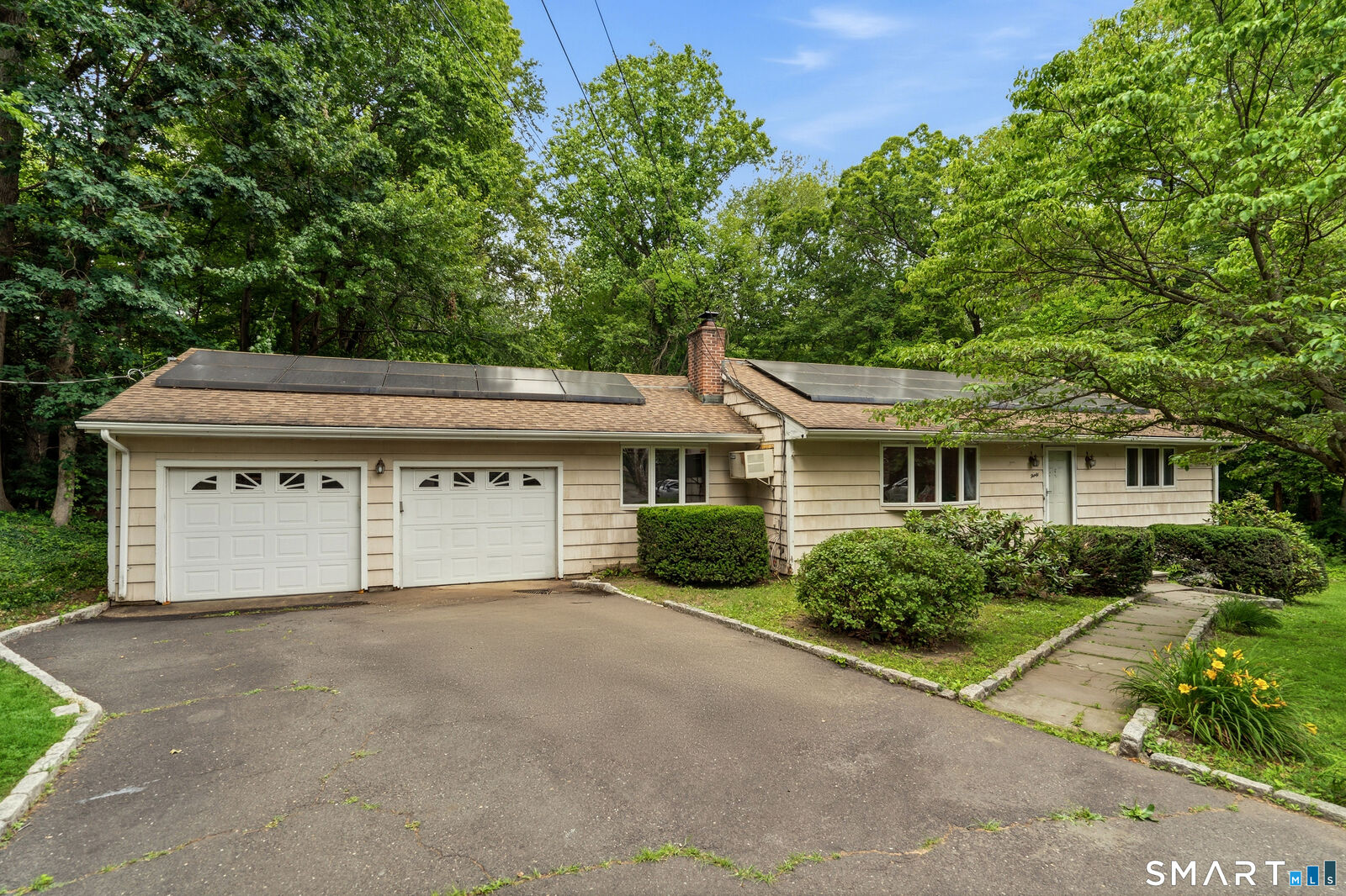 Property Photo:  30 Creeping Hemlock Drive  CT 06851 