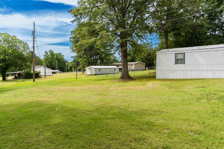 Property Photo:  141 Dogwood Street  SC 29372 