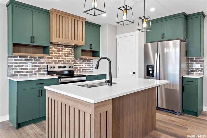 Property Photo: 118 Fortosky Manor SK S7M 5X3