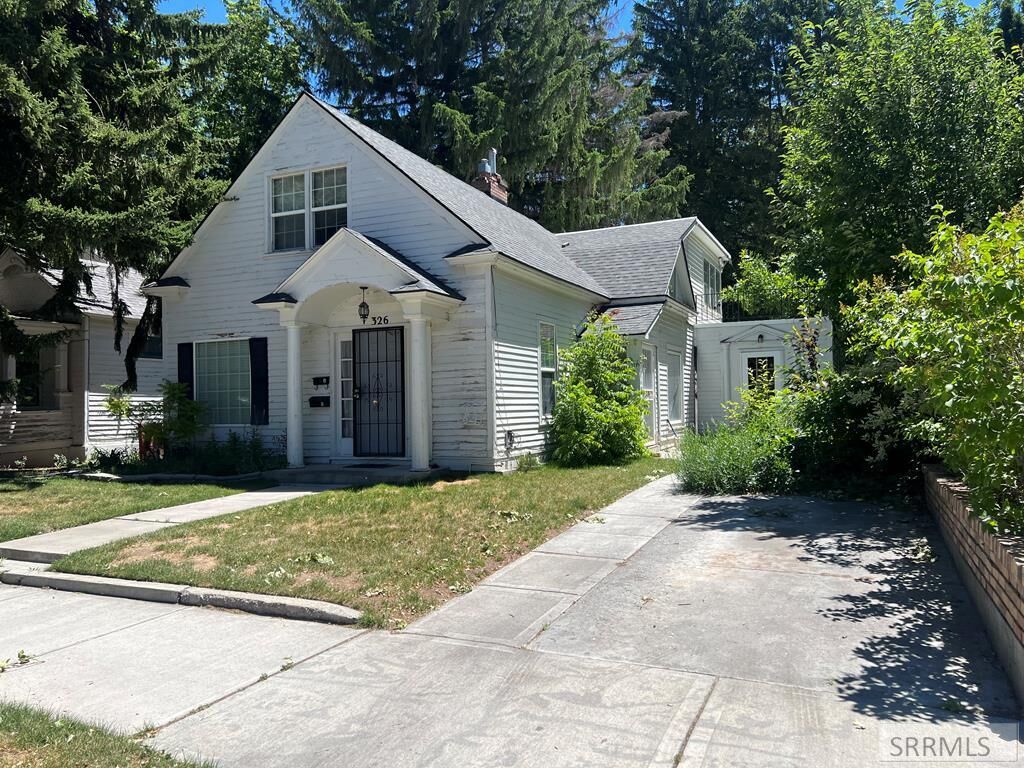 Property Photo:  326 N Ridge Avenue  ID 83402 