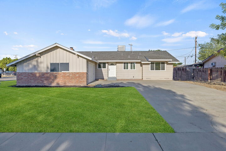 Property Photo:  11312 Dan Drive  CA 93202 