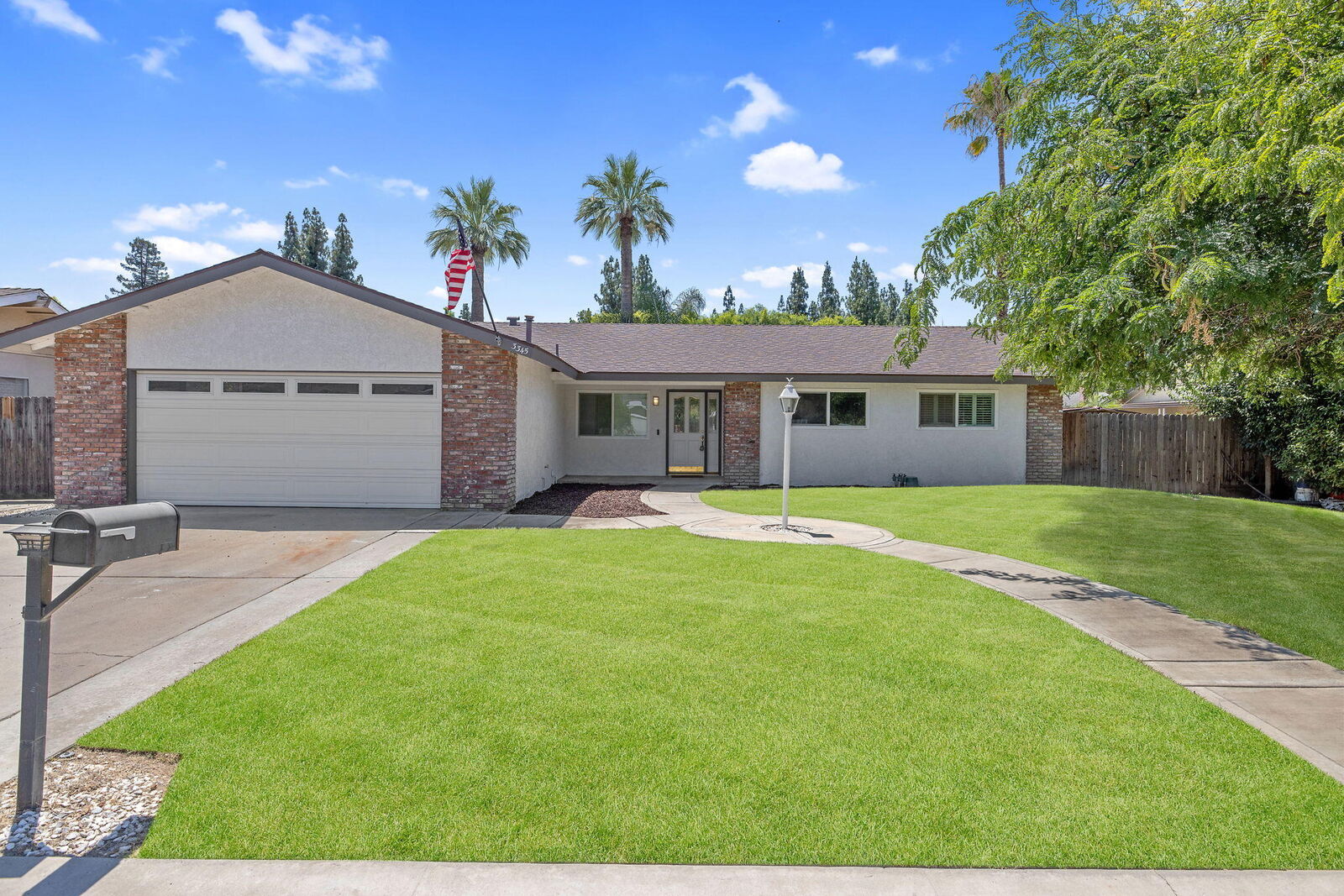 Property Photo: 3345 W Mill Creek Drive CA 93291