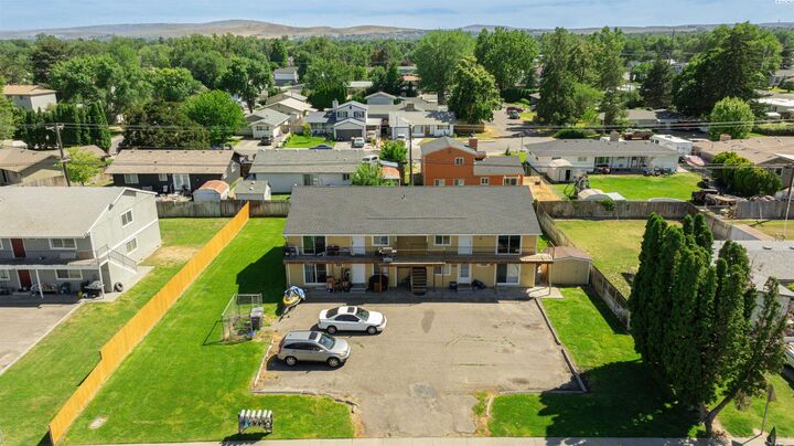 Property Photo: 3401 W 1st Place WA 99336