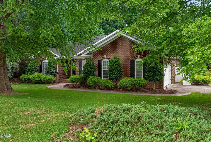 Property Photo:  500 Parishgate Circle  NC 27526 