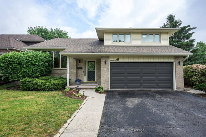 47 Fairlane Crescent — photo 1
