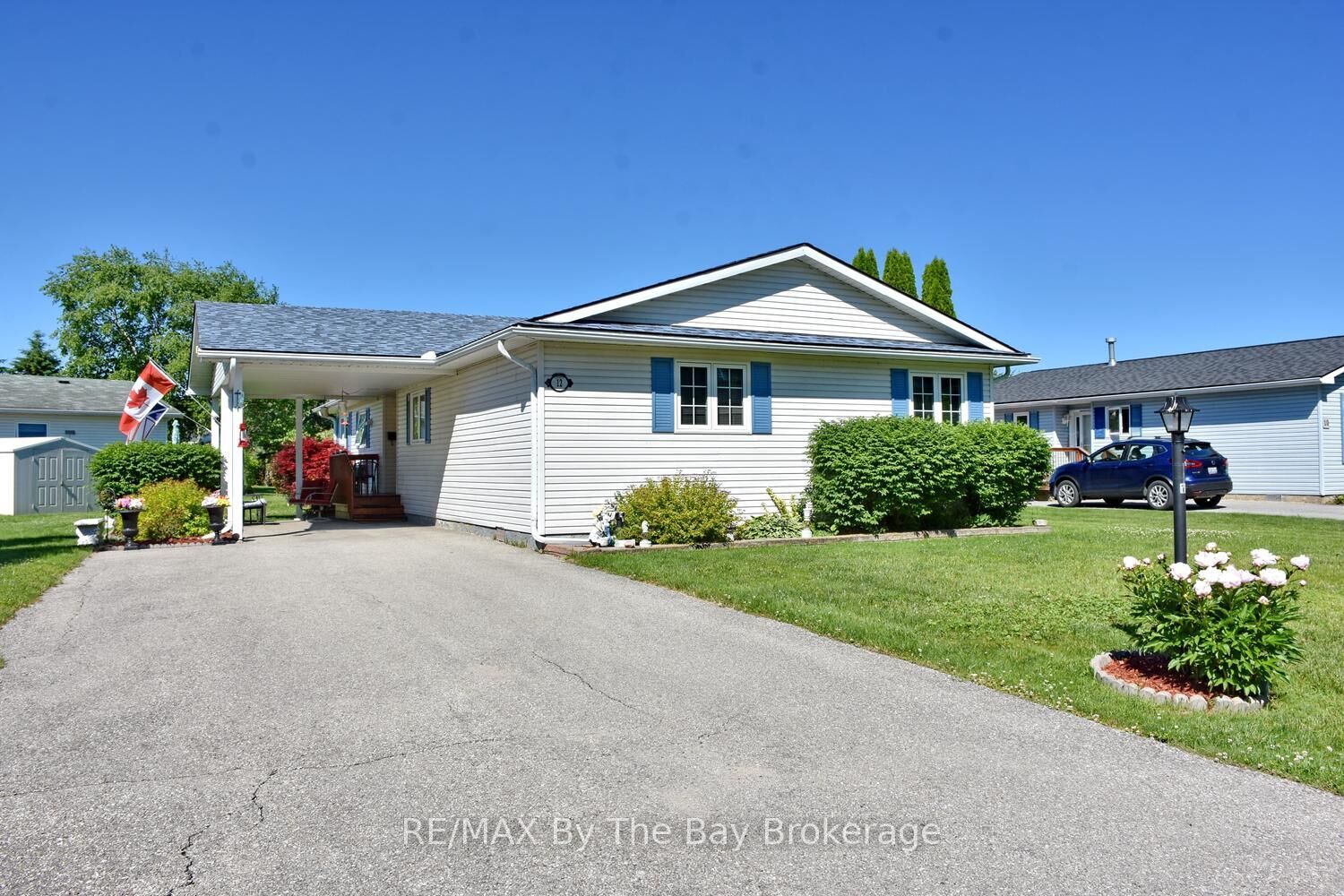 Property Photo: 12 Indiana Avenue ON L9Z 3A8
