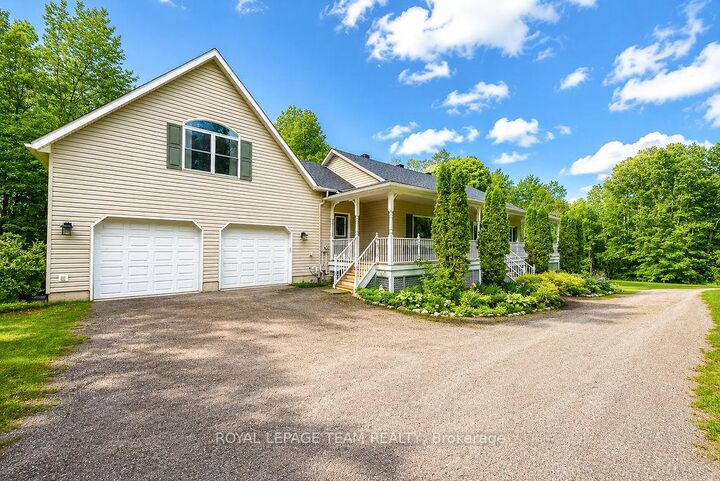 Property Photo: 698 Barryvale Road ON K0J 1H0