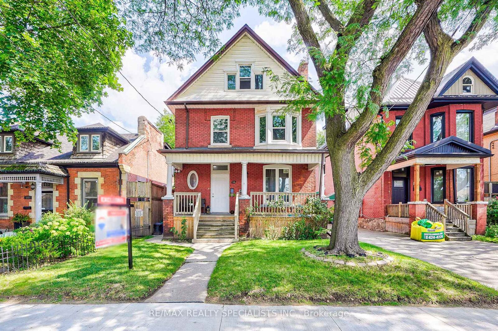 Property Photo: 108 Victoria Avenue N ON L8L 5E5