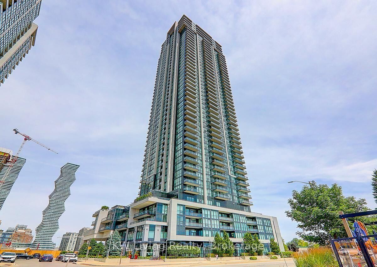Property Photo: 3975 Grand Park Drive 2807 ON L5B 0K4