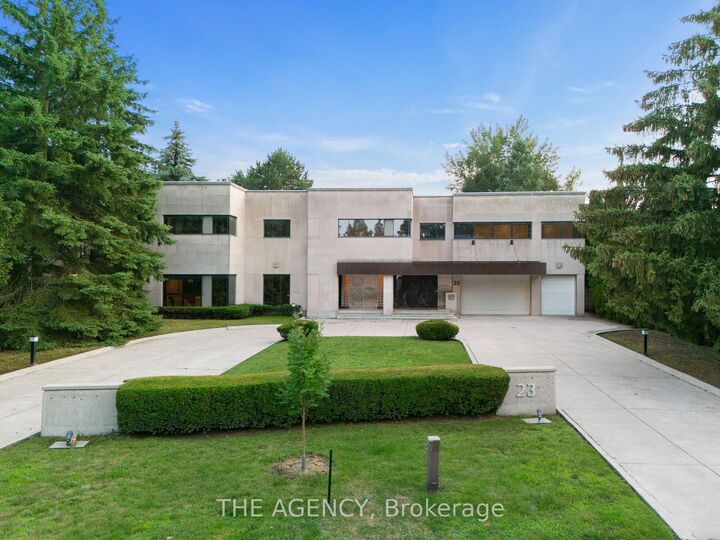 Property Photo: 23 Bayview Ridge ON M2L 1E3