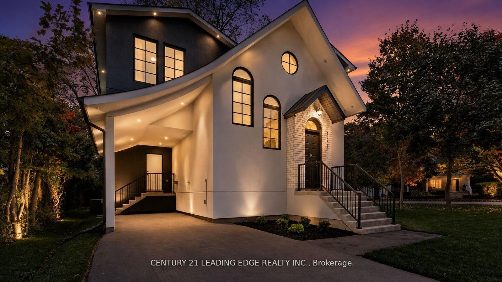 Photo de la propriété:  197 Glen Oak Drive  ON L6K 2J3 