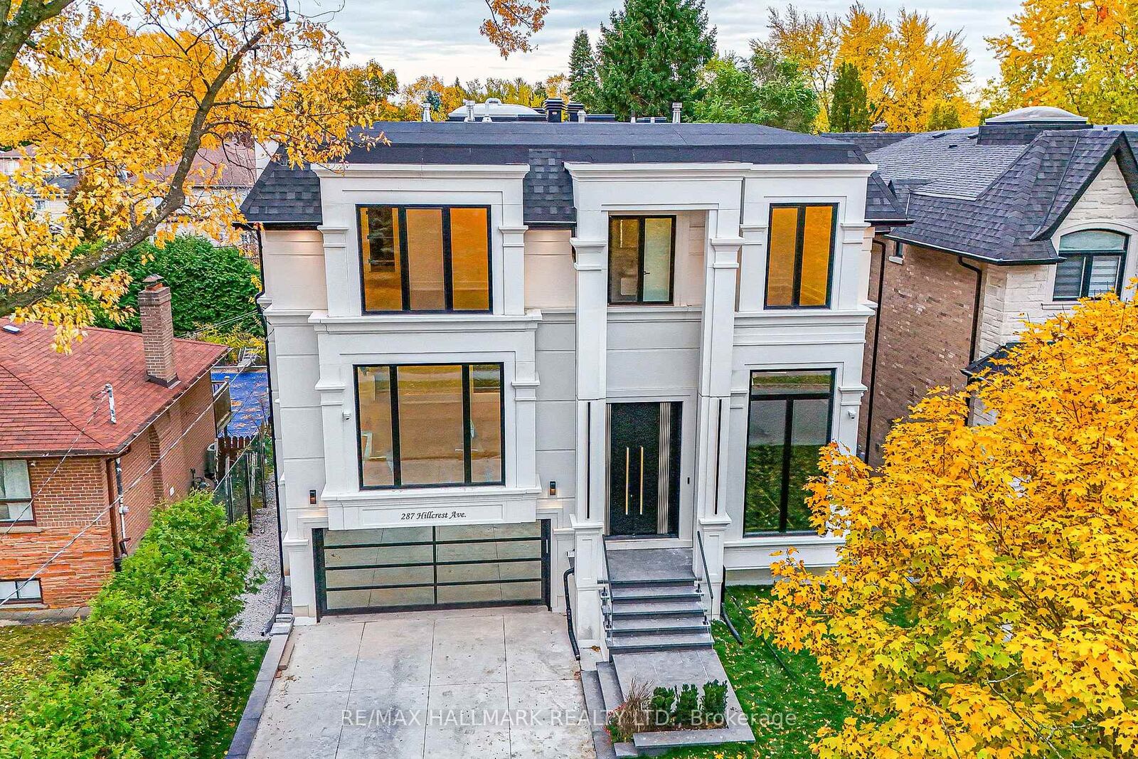 Property Photo: 287 Hillcrest Avenue ON M2N 3P5