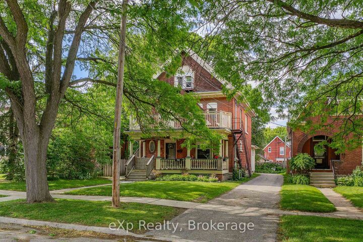 Property Photo: 126 Chatham Street ON N3S 4G4