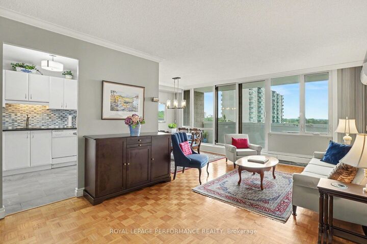 Property Photo: 2625 Regina Street 708 ON K2B 5W8