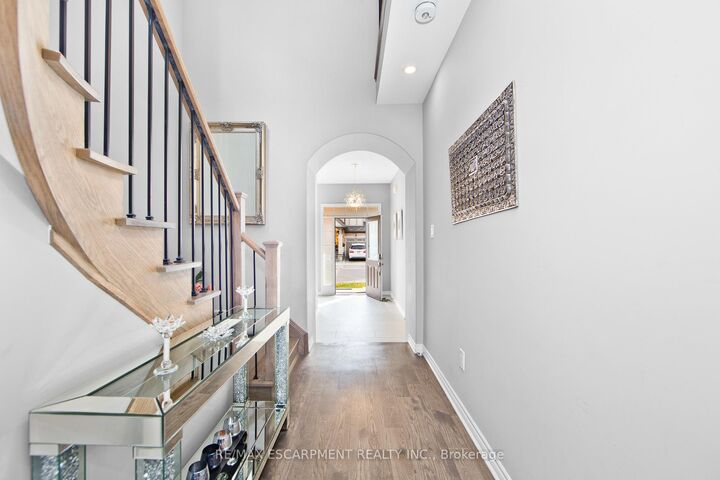 Property Photo: 307 Hinton Terrace ON L9E 1C8