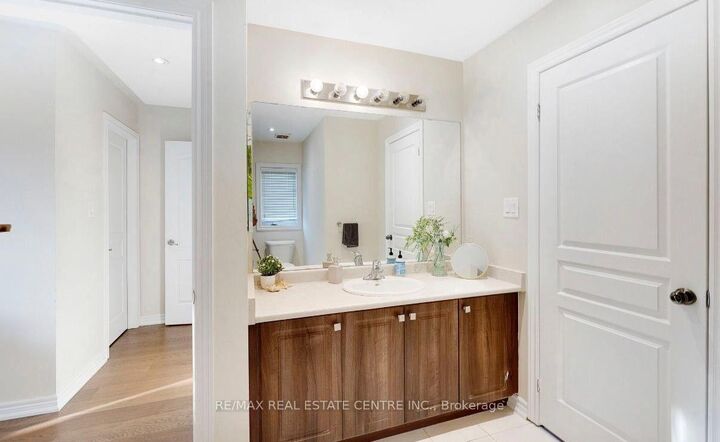 Property Photo: 161 Bonnie Braes Drive ON L6Y 5Z1
