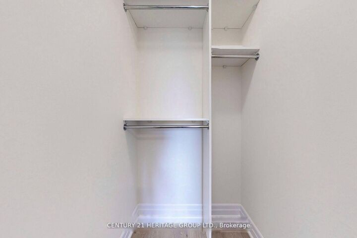 Property Photo: 9085 Jane Street 1512 ON L4K 0L8